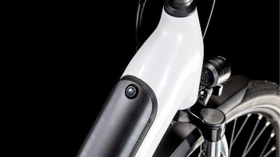 Cube Supreme Hybrid Comfort ONE 500 metallicwhite'n'black Gr&ouml;&szlig;e: Easy Entry 58 cm Produktbild 1